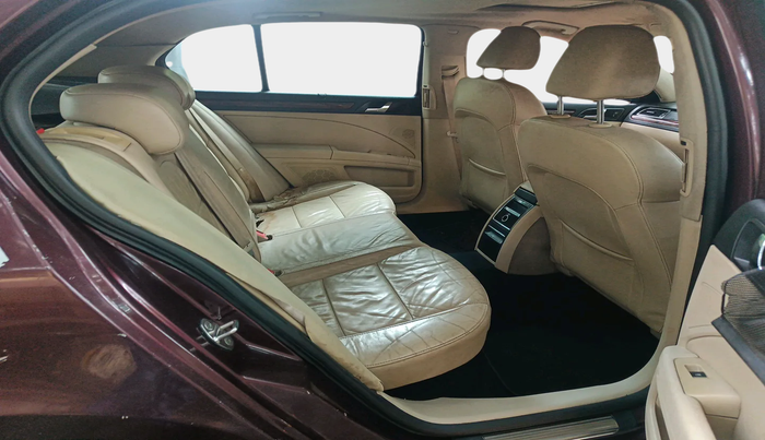 2012 Skoda Superb ELEGANCE 2.0 TDI CR AT, Diesel, Automatic, 1,33,348 km, interior