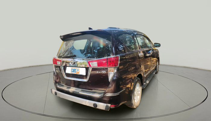 2016 Toyota Innova Crysta 2.4 GX 7 STR, Diesel, Manual, 1,00,529 km, exterior