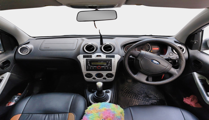 2010 Ford Figo TITANIUM 1.4 DIESEL, Diesel, Manual, 1,32,170 km, interior
