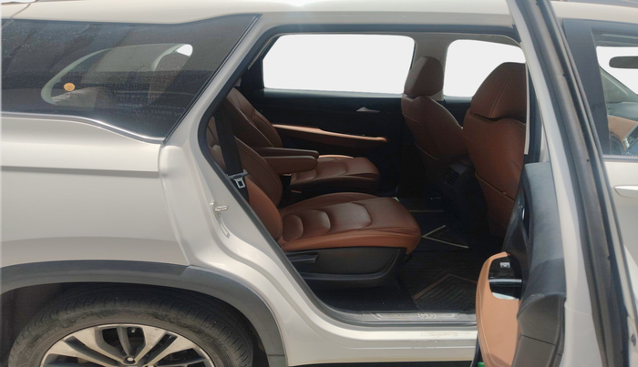 2022 MG HECTOR PLUS SHARP 1.5 PETROL TURBO CVT 6-STR, Petrol, Automatic, 49,987 km, interior