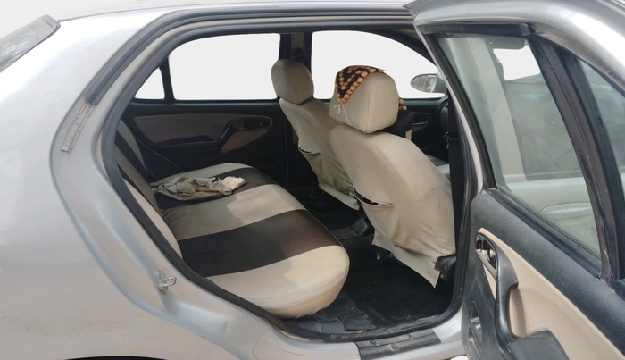 2013 Tata Indigo ECS LX TDI, Diesel, Manual, 2,44,990 km, interior