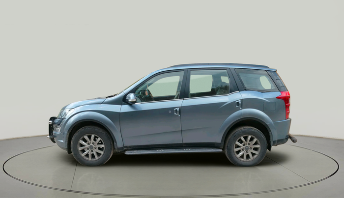 2015 Mahindra XUV500 W10, Diesel, Manual, 1,04,185 km, exterior