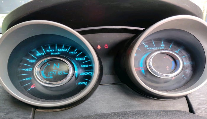 2015 Mahindra XUV500 W10, Diesel, Manual, 1,04,185 km, interior