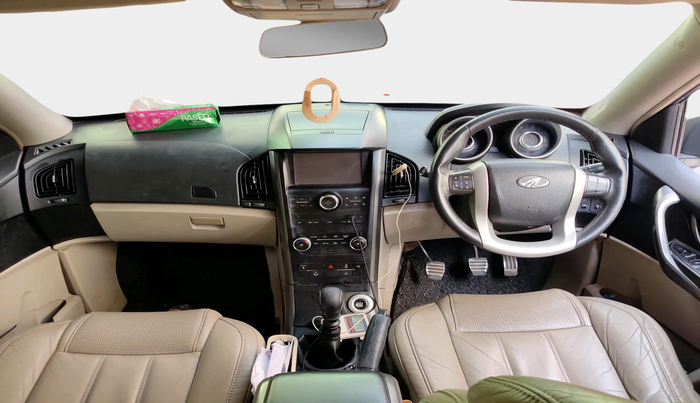 2015 Mahindra XUV500 W10, Diesel, Manual, 1,04,185 km, interior