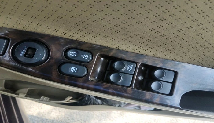 2011 Hyundai Verna FLUIDIC 1.6 VTVT SX, Petrol, Manual, 94,615 km, interior