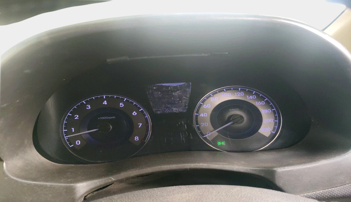 2011 Hyundai Verna FLUIDIC 1.6 VTVT SX, Petrol, Manual, 94,615 km, interior