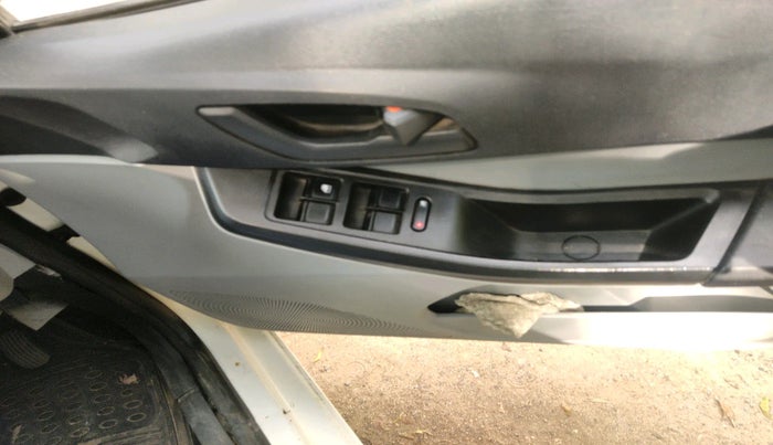 2022 Tata Tiago XZ PETROL, Petrol, Manual, 62,385 km, interior