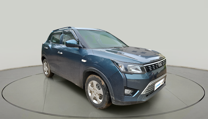 2020 Mahindra XUV300 W6 1.5 Diesel, Diesel, Manual, 83,697 km, exterior
