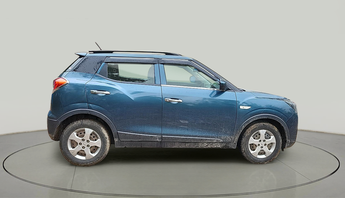 2020 Mahindra XUV300 W6 1.5 Diesel, Diesel, Manual, 83,697 km, exterior