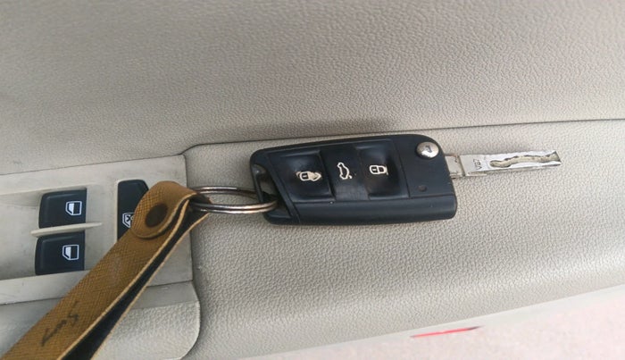 2014 Skoda Octavia AMBITION 2.0 TDI, Diesel, Manual, 80,316 km, interior