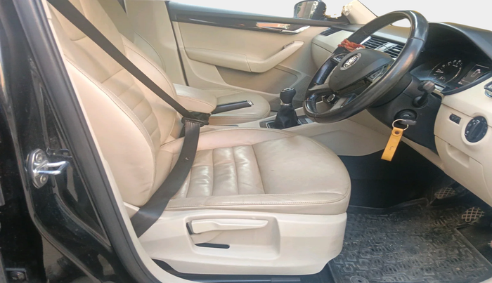 2014 Skoda Octavia AMBITION 2.0 TDI, Diesel, Manual, 80,316 km, interior