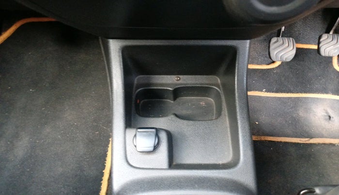 2018 Renault Kwid RXT 1.0 (O), Petrol, Manual, 79,202 km, interior