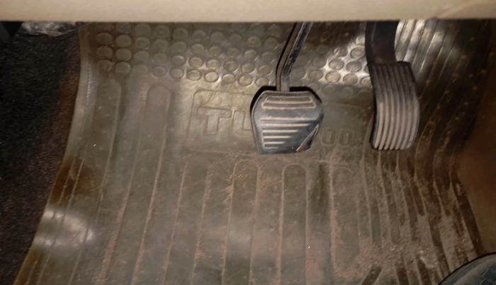 2016 Mahindra TUV300 T8 AMT, Diesel, Automatic, 85,549 km, interior