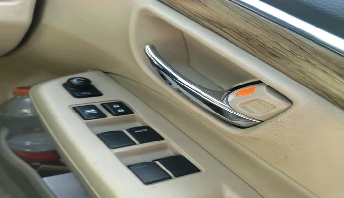 2018 Maruti Ciaz ALPHA 1.5 SHVS PETROL, Petrol, Manual, 1,17,616 km, interior