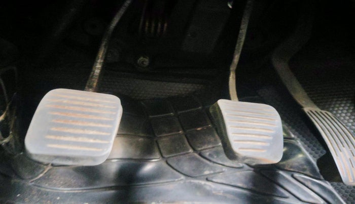 2014 Fiat Linea CLASSIC 1.3 L MULTIJET, Diesel, Manual, 2,21,132 km, interior