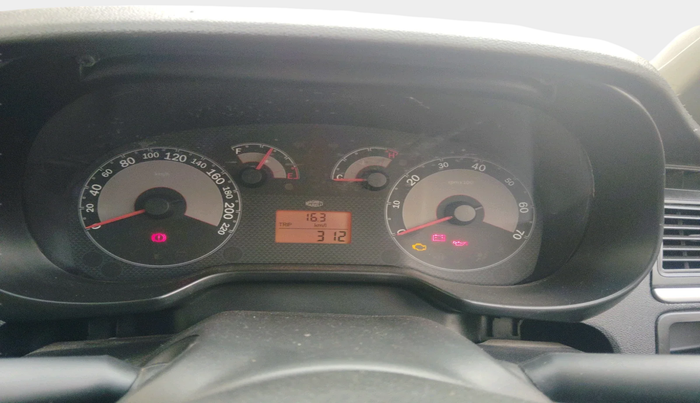 2014 Fiat Linea CLASSIC 1.3 L MULTIJET, Diesel, Manual, 2,21,132 km, interior