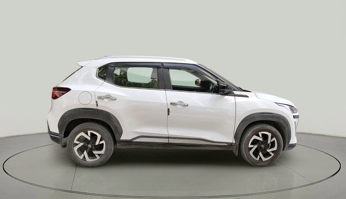 2022 Nissan MAGNITE XV TURBO CVT DUAL TONE, Petrol, Automatic, 35,108 km, exterior