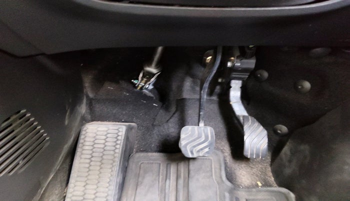 2022 Nissan MAGNITE XV TURBO CVT DUAL TONE, Petrol, Automatic, 35,108 km, interior