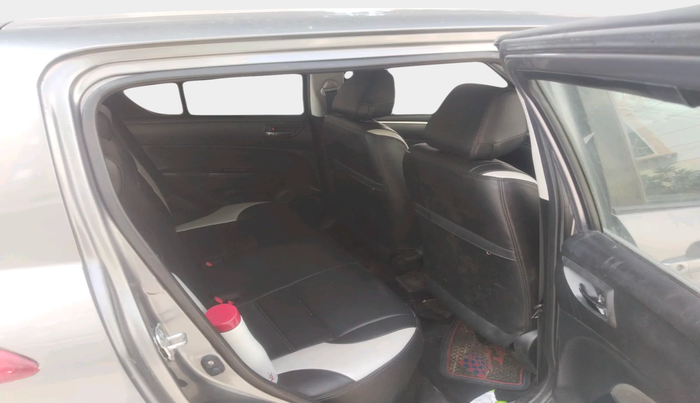 2013 Maruti Swift VXI, Petrol, Manual, 81,873 km, interior