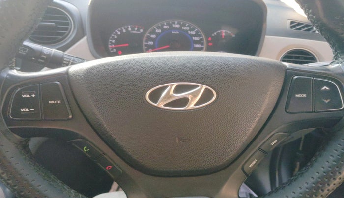 2015 Hyundai Grand i10 ASTA 1.2 KAPPA VTVT, Petrol, Manual, 1,40,848 km, interior