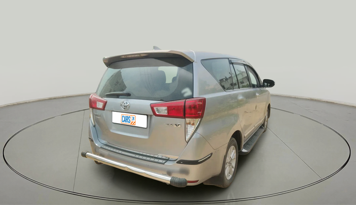 2017 Toyota Innova Crysta 2.4 VX 8 STR, Diesel, Manual, 1,31,486 km, exterior