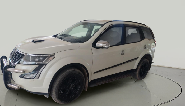 2019 Mahindra XUV500 W7, Diesel, Manual, 97,265 km, exterior