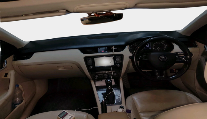 2016 Skoda Octavia 2.0 TDI CR STYLE PLUS AT, Diesel, Automatic, 1,45,989 km, interior