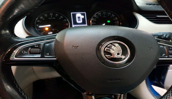 2016 Skoda Octavia 2.0 TDI CR STYLE PLUS AT, Diesel, Automatic, 1,45,989 km, interior