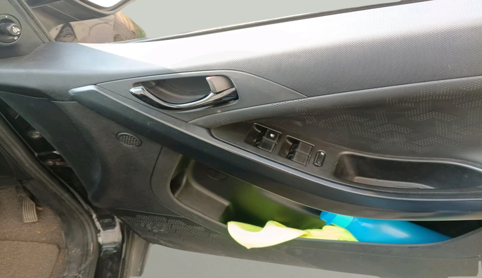 2022 Tata NEXON EV XZ PLUS LUX DARK EDITION, Electric, Automatic, 40,584 km, interior