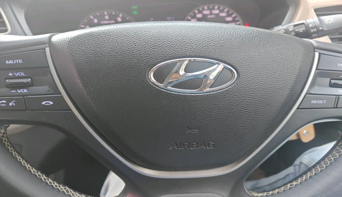 2018 Hyundai Elite i20 ASTA 1.2, Petrol, Manual, 75,677 km, interior