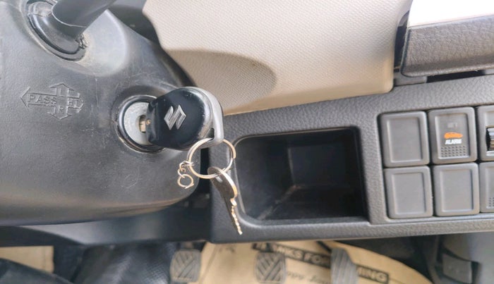 2015 Maruti Wagon R 1.0 VXI, Petrol, Manual, 62,937 km, interior