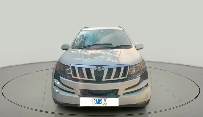 2015 Mahindra XUV500 W8, Diesel, Manual, 1,57,582 km, exterior