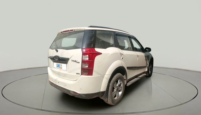 2015 Mahindra XUV500 W8, Diesel, Manual, 1,57,582 km, exterior