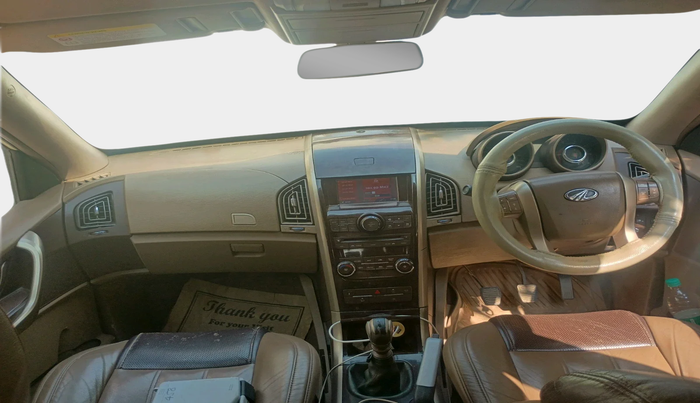 2015 Mahindra XUV500 W8, Diesel, Manual, 1,57,582 km, interior