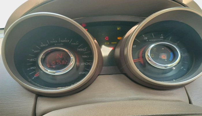 2015 Mahindra XUV500 W8, Diesel, Manual, 1,57,582 km, interior