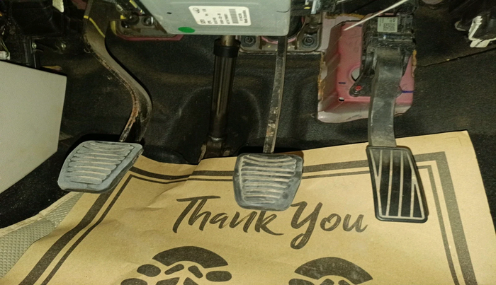 2019 Mahindra XUV300 W8 (O) 1.2 PETROL, Petrol, Manual, 63,796 km, interior