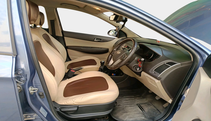 2012 Hyundai i20 SPORTZ 1.2, Petrol, Manual, 61,916 km, interior