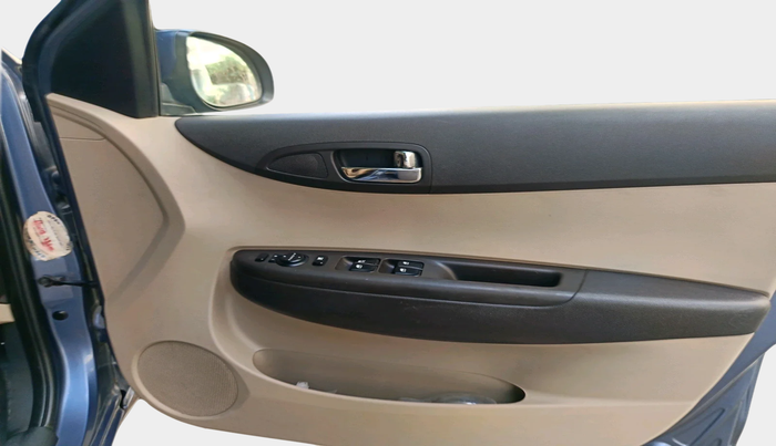 2012 Hyundai i20 SPORTZ 1.2, Petrol, Manual, 61,916 km, interior