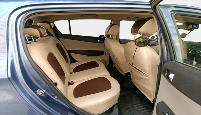 2012 Hyundai i20 SPORTZ 1.2, Petrol, Manual, 61,916 km, interior