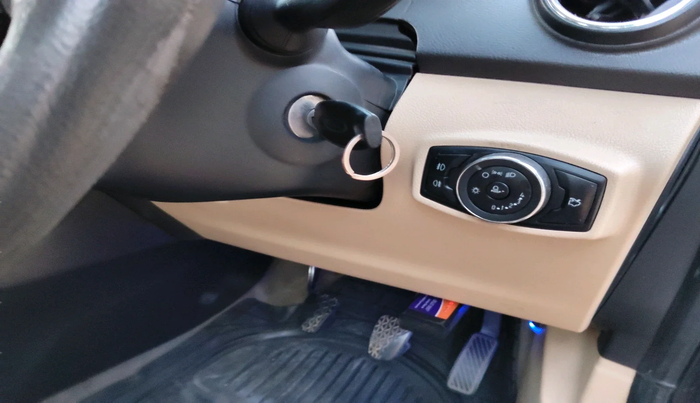 2015 Ford Figo Aspire TREND 1.5 DIESEL, Diesel, Manual, 2,38,833 km, interior