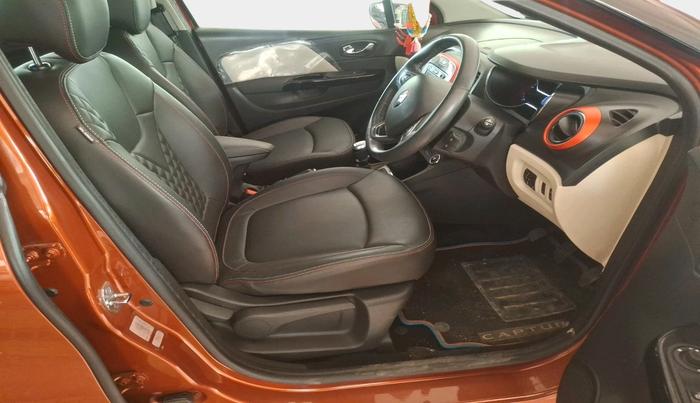 2019 Renault Captur PLATINE DIESEL DUAL TONE, Diesel, Manual, 27,840 km, interior