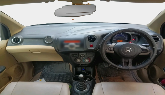 2014 Honda Amaze 1.5L I-DTEC S, Diesel, Manual, 1,14,925 km, interior