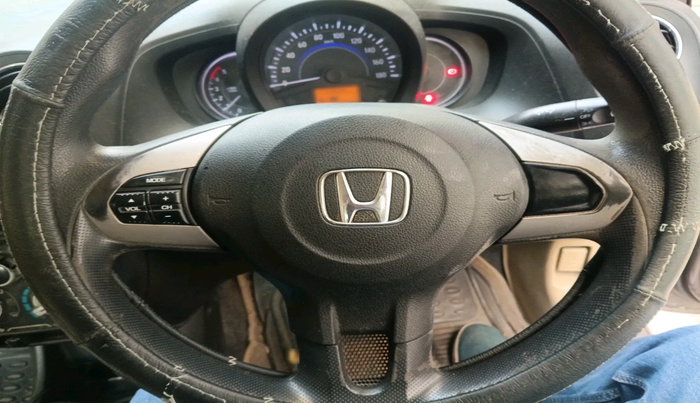 2014 Honda Amaze 1.5L I-DTEC S, Diesel, Manual, 1,14,925 km, interior