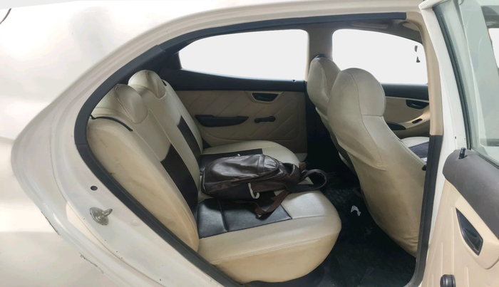 2017 Hyundai Eon MAGNA +, Petrol, Manual, 95,000 km, interior