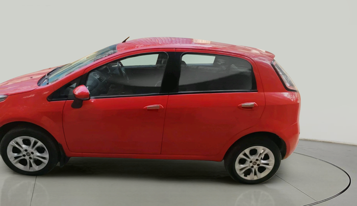 2016 Fiat Punto EVO MULTIJET 1.3 90 HP, Diesel, Manual, 1,29,876 km, exterior