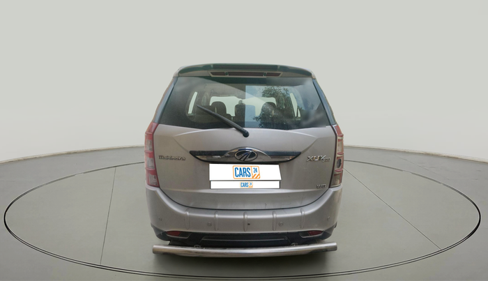 2015 Mahindra XUV500 W8, Diesel, Manual, 1,04,987 km, exterior