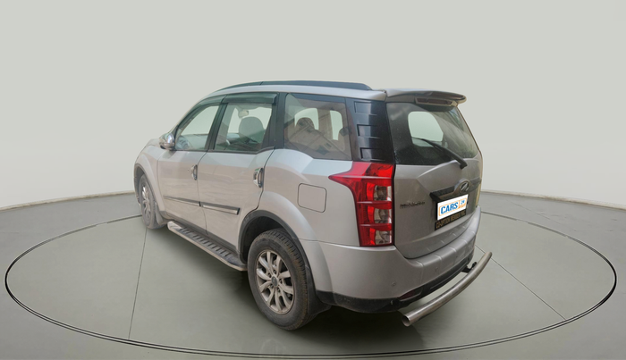 2015 Mahindra XUV500 W8, Diesel, Manual, 1,04,987 km, exterior
