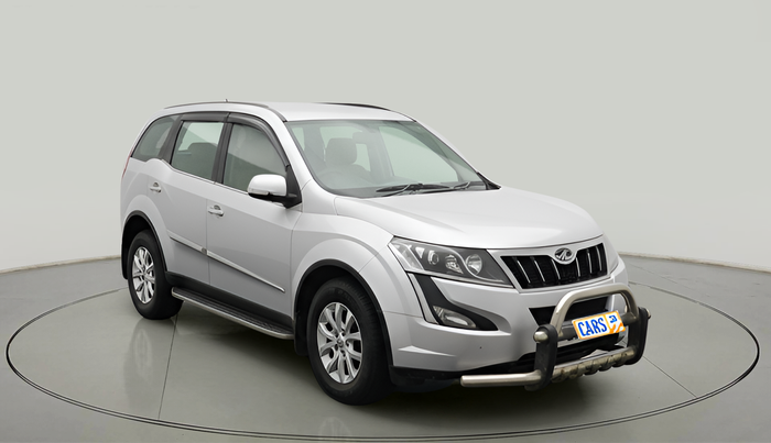 2015 Mahindra XUV500 W8, Diesel, Manual, 1,04,987 km, exterior