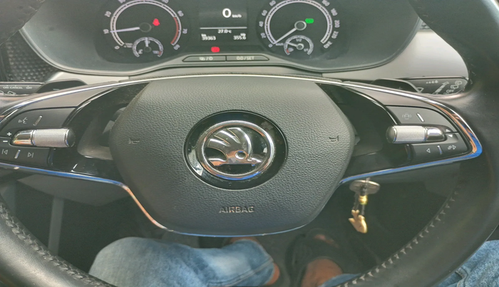 2022 Skoda KUSHAQ AMBITION 1.0L TSI AT, Petrol, Automatic, 39,363 km, interior
