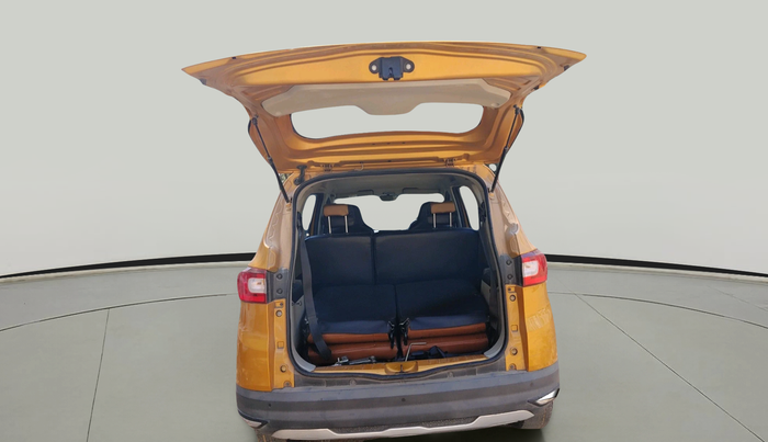 2020 Renault TRIBER RXZ, Petrol, Manual, 1,21,873 km, exterior